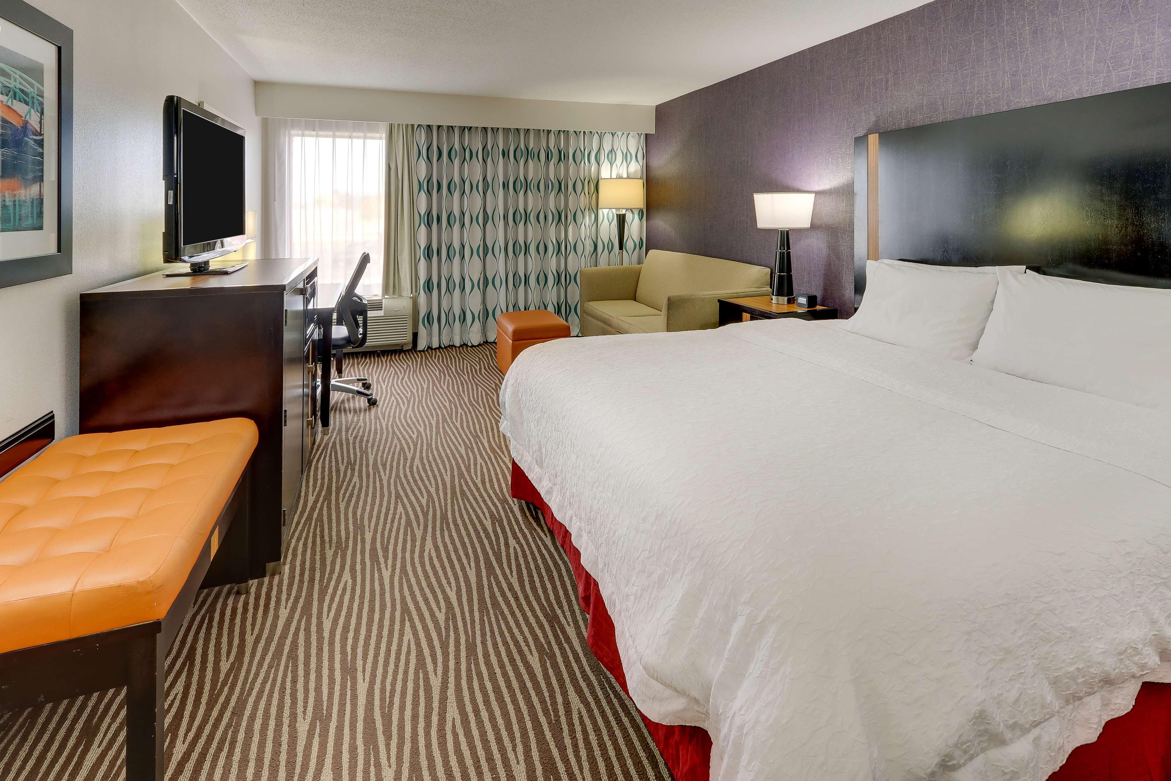 Hampton Inn Спрингфийлд Екстериор снимка