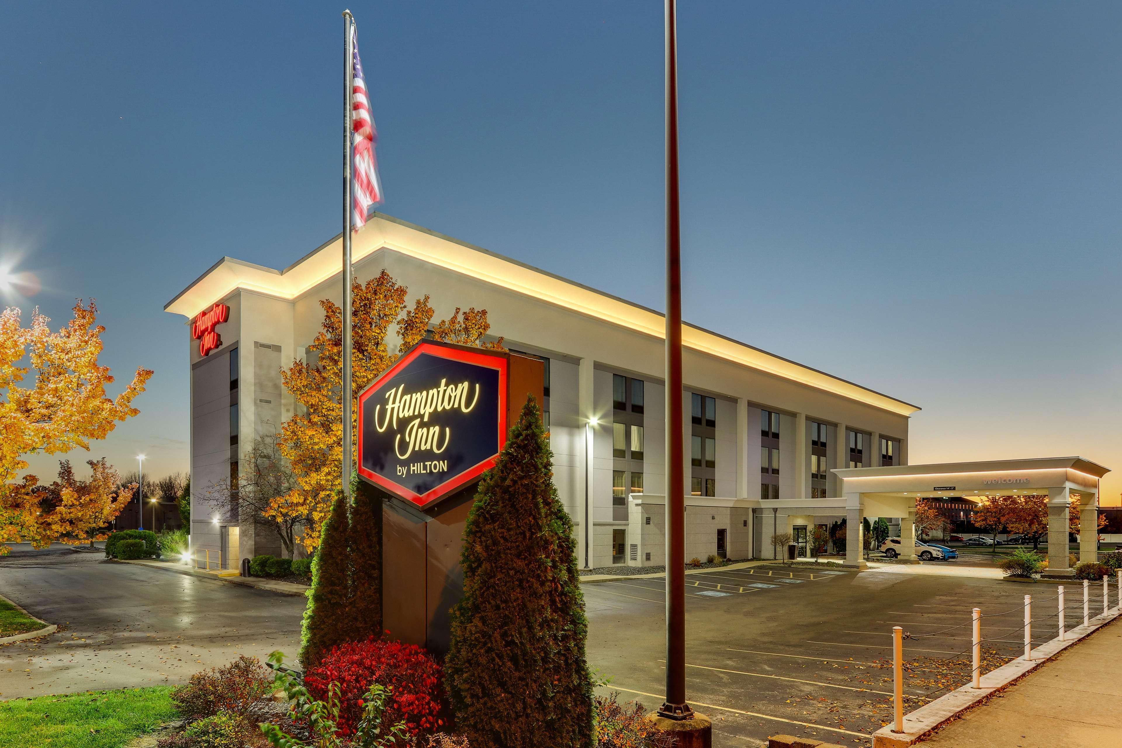 Hampton Inn Спрингфийлд Екстериор снимка