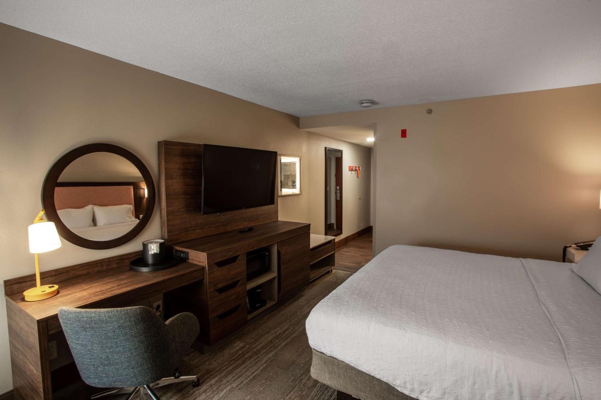 Hampton Inn Спрингфийлд Екстериор снимка