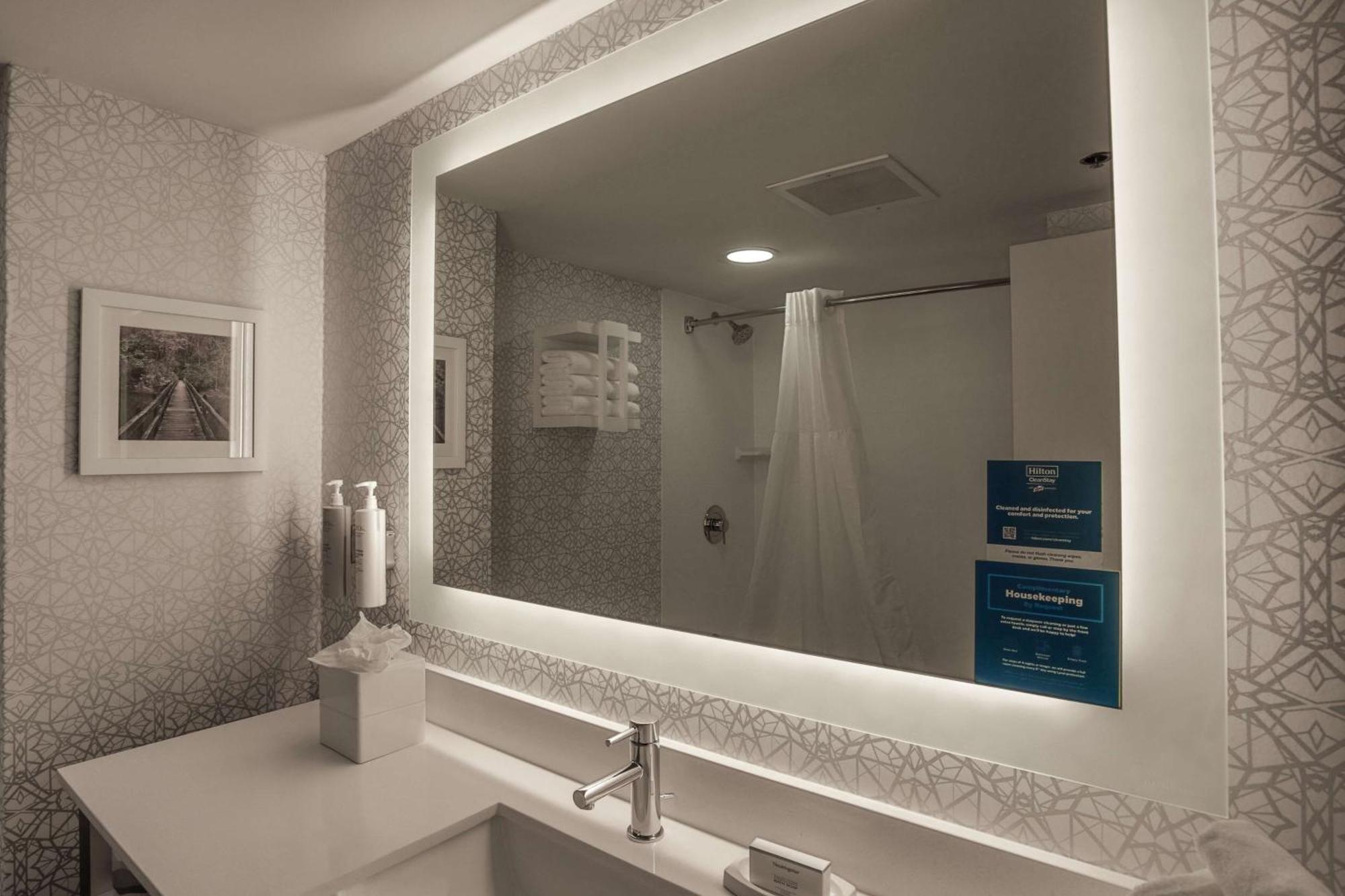 Hampton Inn Спрингфийлд Екстериор снимка