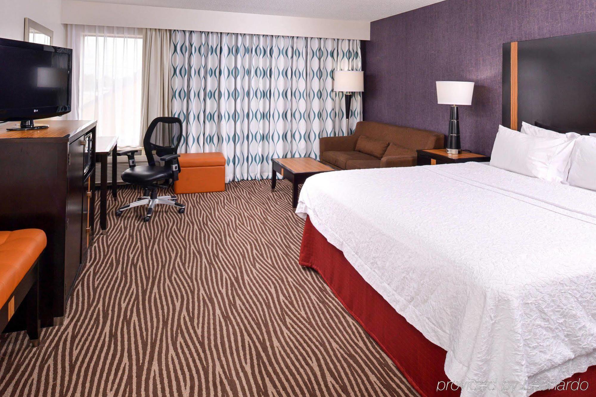 Hampton Inn Спрингфийлд Екстериор снимка